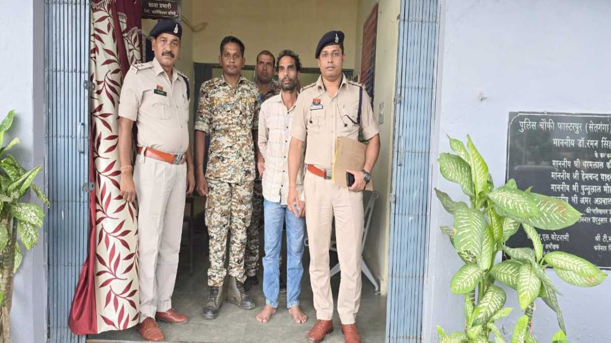 CG Crime : पारिवारिक विवाद में ली मां की जान, पिता पर भी कुल्हाड़ी से किया वार..हत्यारा बेटा गिरफ्तार..पढ़ें पूरी समाचार
