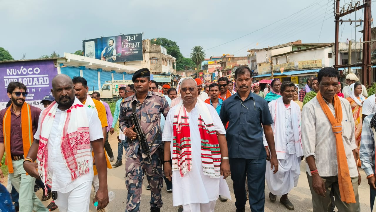 डीलिस्टिंग धर्मांतरण के खिलाफ जनजाति सुरक्षा मंच का बगीचा में शक्ति प्रदर्शन.....विशाल जुलूस और सभा में उमड़ा जनसैलाब