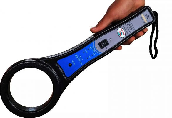 CG Big News : मेटल डिटेक्टर से परीक्षार्थियों की जांच होगी, फिर दिला सकेंगे एग्जाम..पढ़ें पूरी ख़बर