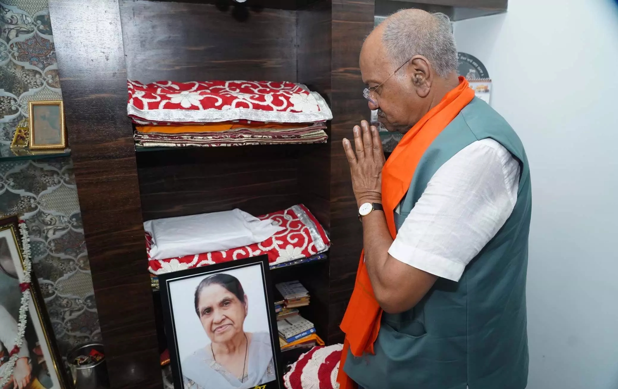 CG News : सांसद बृजमोहन अग्रवाल ने स्व. जगजीत कौर को दी श्रद्धांजलि, कहा- 'वे एक सरल, धार्मिक एवं सम्मानित व्यक्तित्व की धनी थीं'..पढ़ें पूरी ख़बर