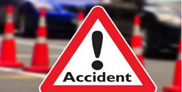 दर्दनाक सड़क हादसा.! तेज गति और लापरवाही कार चालक ने बाइक चालक को मारी टक्कर...बाइक चालक की मौत...पढ़ें पूरी खबर