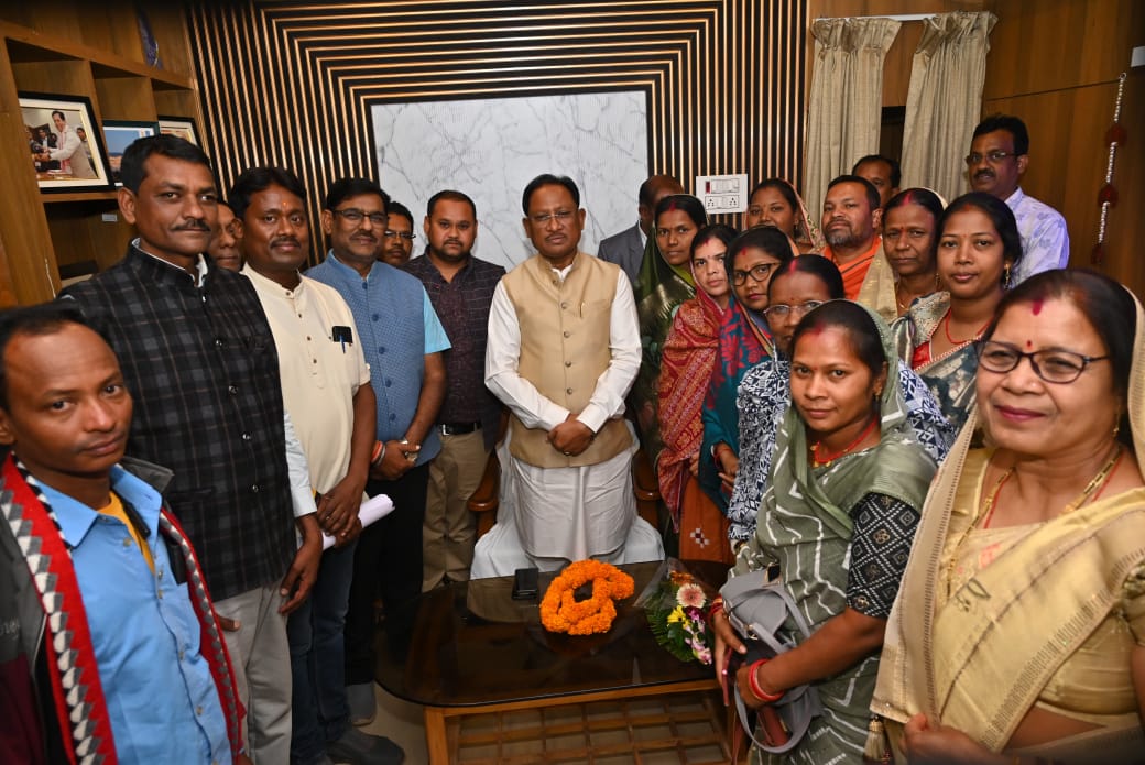 नवनिर्वाचित जनपद सदस्यों ने मुख्यमंत्री से की सौजन्य मुलाकात,श्री साय ने कहा शासन की योजनाओं का लाभ आम जनता को दिलाने में आपकी भूमिका महत्वपूर्ण