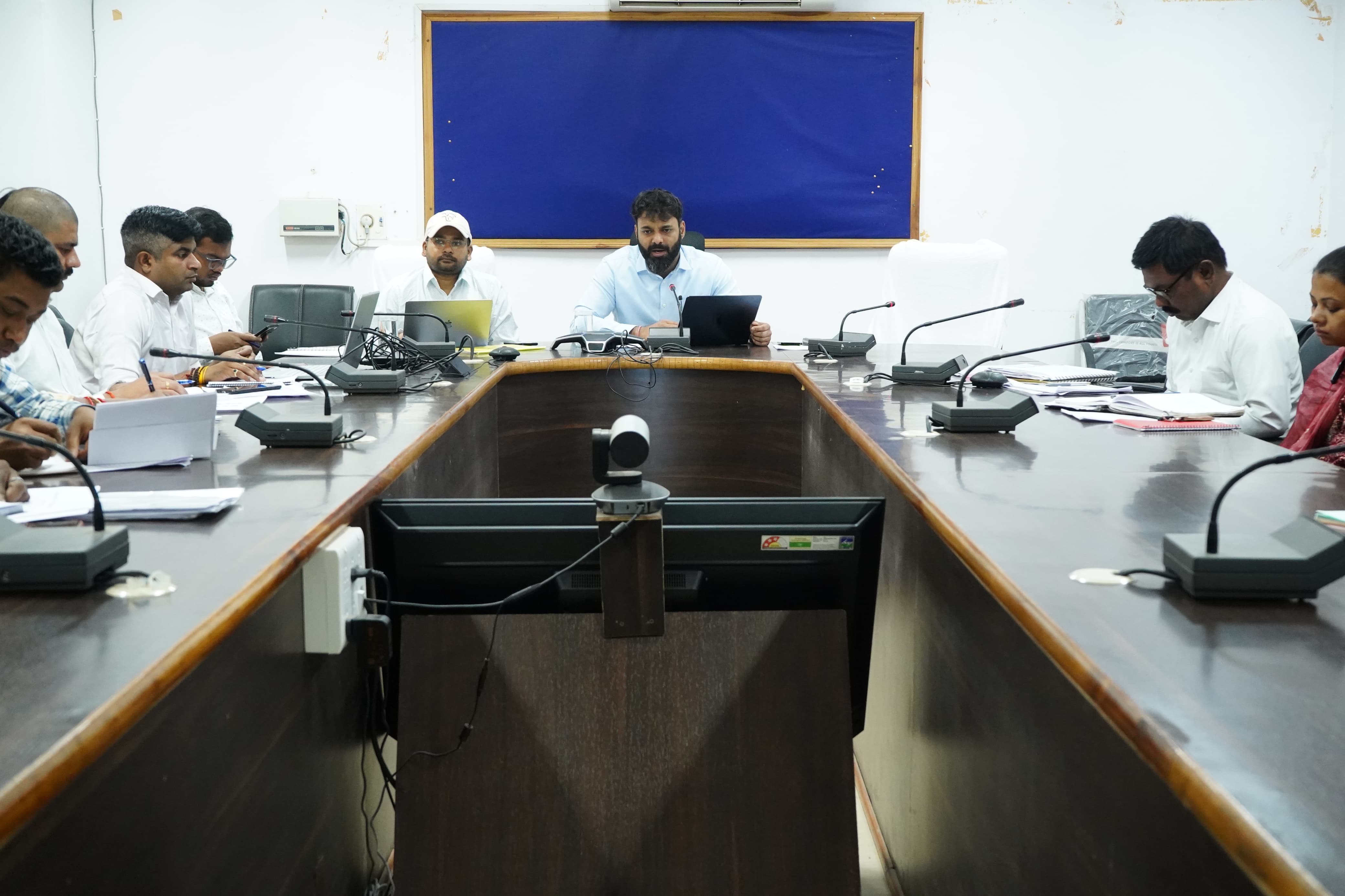 गांव स्वच्छ और सुन्दर रहेगा तो नही होगी बीमारी-कलेक्टर,शौचालय निर्माण कार्य को जून तक किसी भी स्थिति में पूर्ण करने के दिए निर्देश