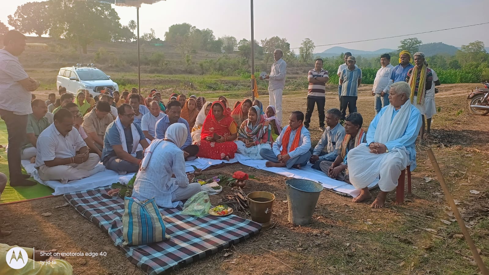 2 करोड़ 97 लाख से बनेगी कपरी नदी में स्टापडेम सह काजवे.......जिला पंचायत अध्यक्ष ने ग्रामीणों की मौजूदगी में किया भूमिपूजन,,,,,,दर्जनों किसानों के डेढ़ सौ हेक्टयर में होगी सिचाई&nbsp;