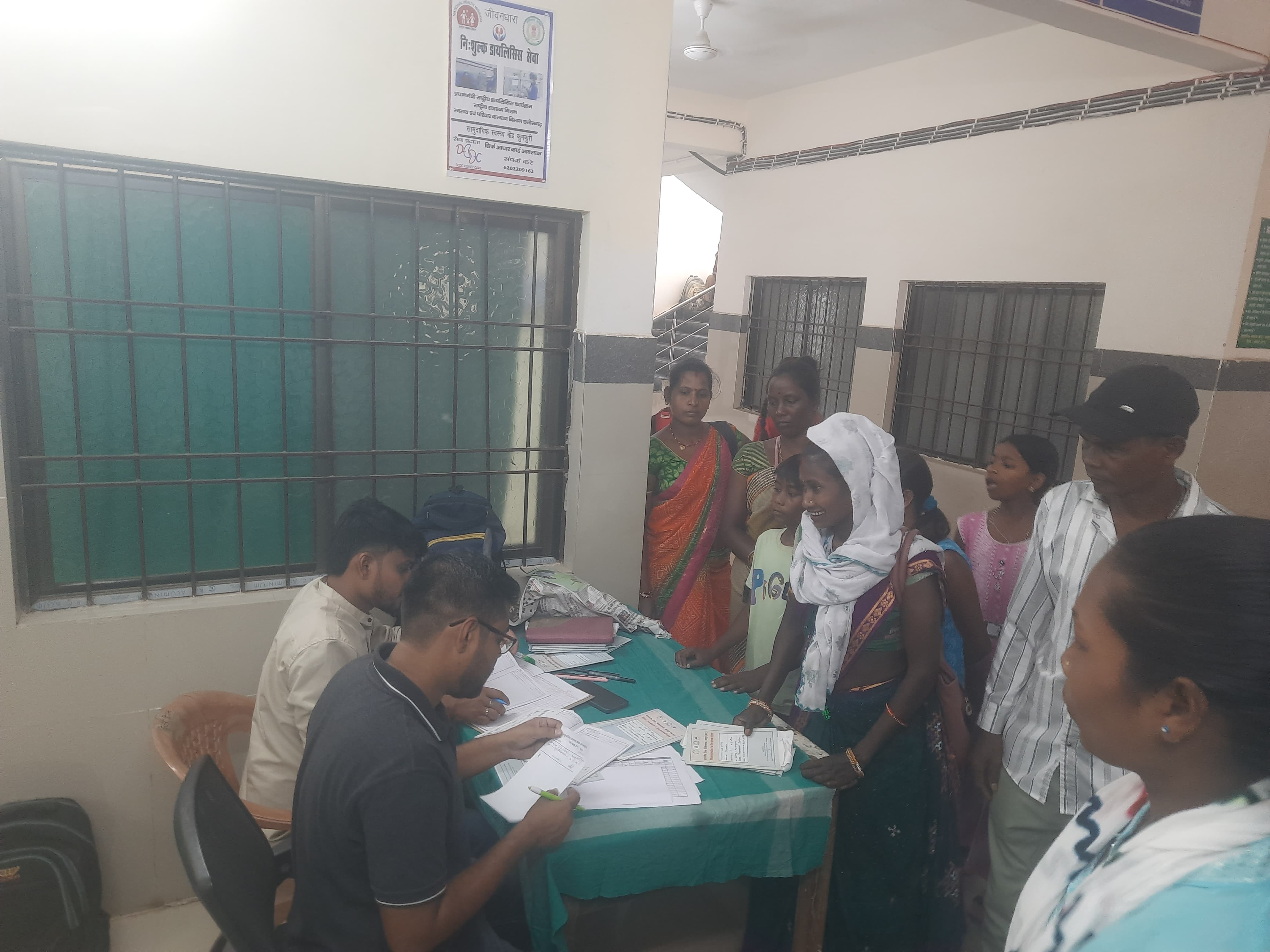 जिला प्रशासन और यूनिसेफ के सहयोग से फरसाबहार सामुदायिक स्वास्थ्य केंद्र में सिकल सेल रोगियों का निशुल्क उपचार शिविर का हुआ आयोजन