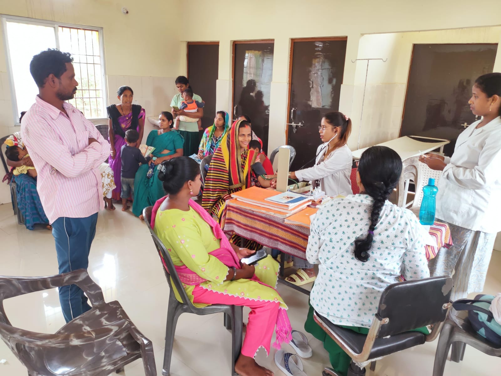 *राज्य में स्वास्थ्य ढांचे को सुदृढ़ कर रहे हैं आधुनिक आइसोलेशन वार्ड....ग्रामीण अंचलों में ईसीआरपी एवं नाबार्ड योजनाओं से पहुंची आधुनिक स्वास्थ्य सुविधाएं*