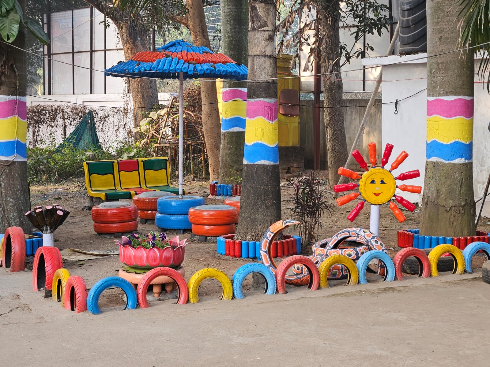 *जशपुर शहर ने लगाई बड़ी छलांग, स्वच्छता सर्वेक्षण में पूरे देश में 10वां स्थान, कुनकुरी को मिला 13वां स्थान.....मुख्यमंत्री के मार्गदर्शन में स्वच्छता दीदियों और अधिकारियों ने दृढ़ संकल्प के साथ किया काम*