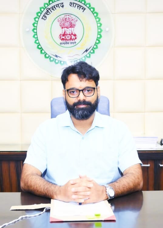 *कलेक्टर रोहित व्यास ने सरगुजा क्षेत्र आदिवासी विकास प्राधिकरण के तहत संचालित कार्यों की गुणवत्ता और समयसीमा में कार्य पूर्ण करने के दिए निर्देश*