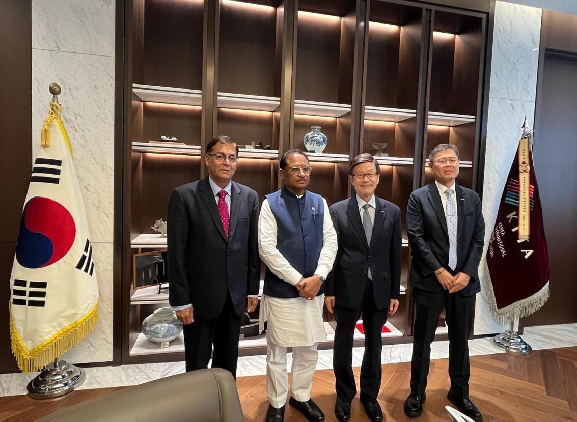 दक्षिण कोरिया के&nbsp; KITA से मुख्यमंत्री की सार्थक मुलाकात....छत्तीसगढ़ के औद्योगिक विकास को नई दिशा देने पर हुई चर्चा