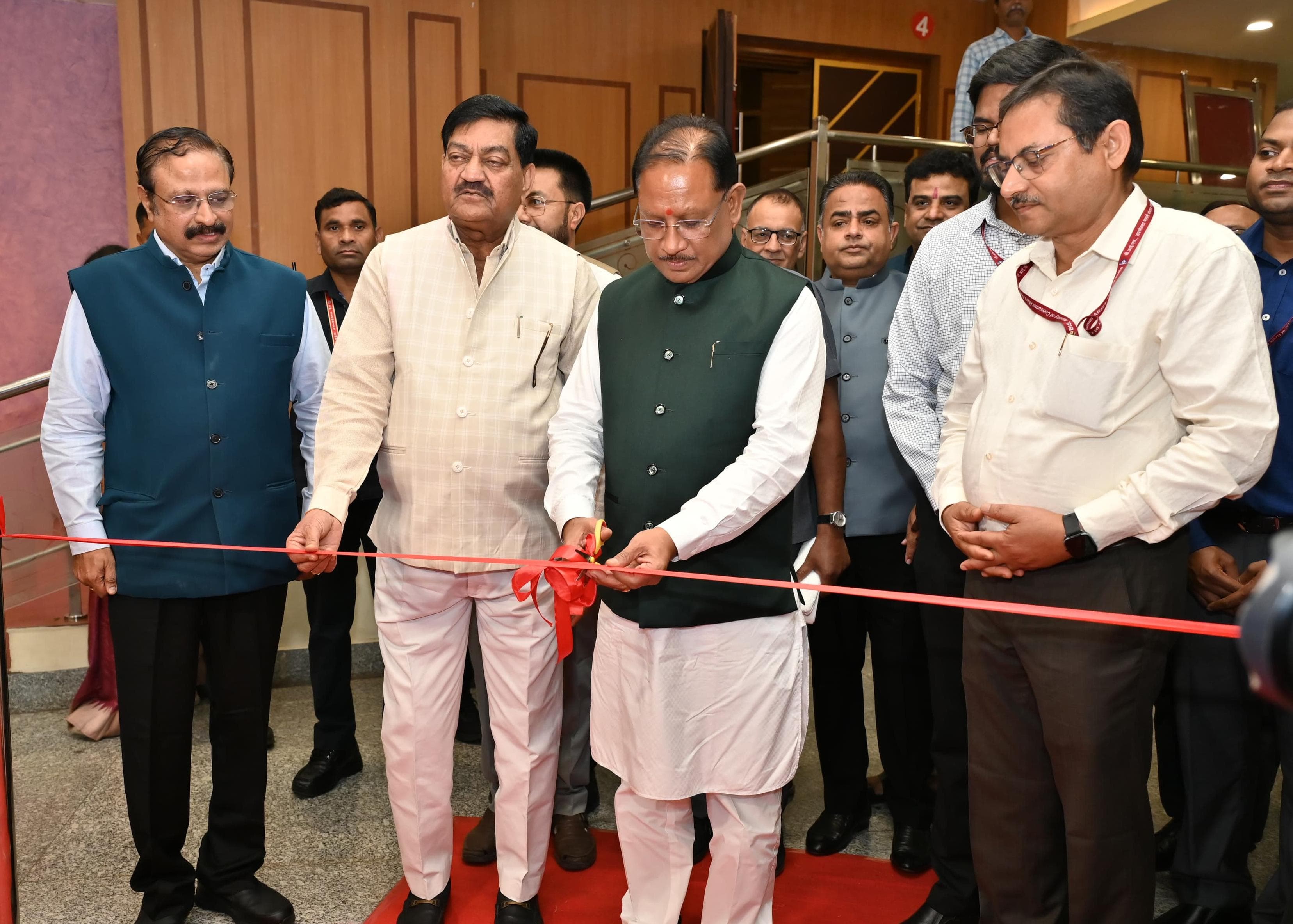 विश्व मानक दिवस के अवसर पर आयोजित मानक महोत्सव में शामिल हुए मुख्यमंत्री,दिलाई गुणवक्ता की शपथ