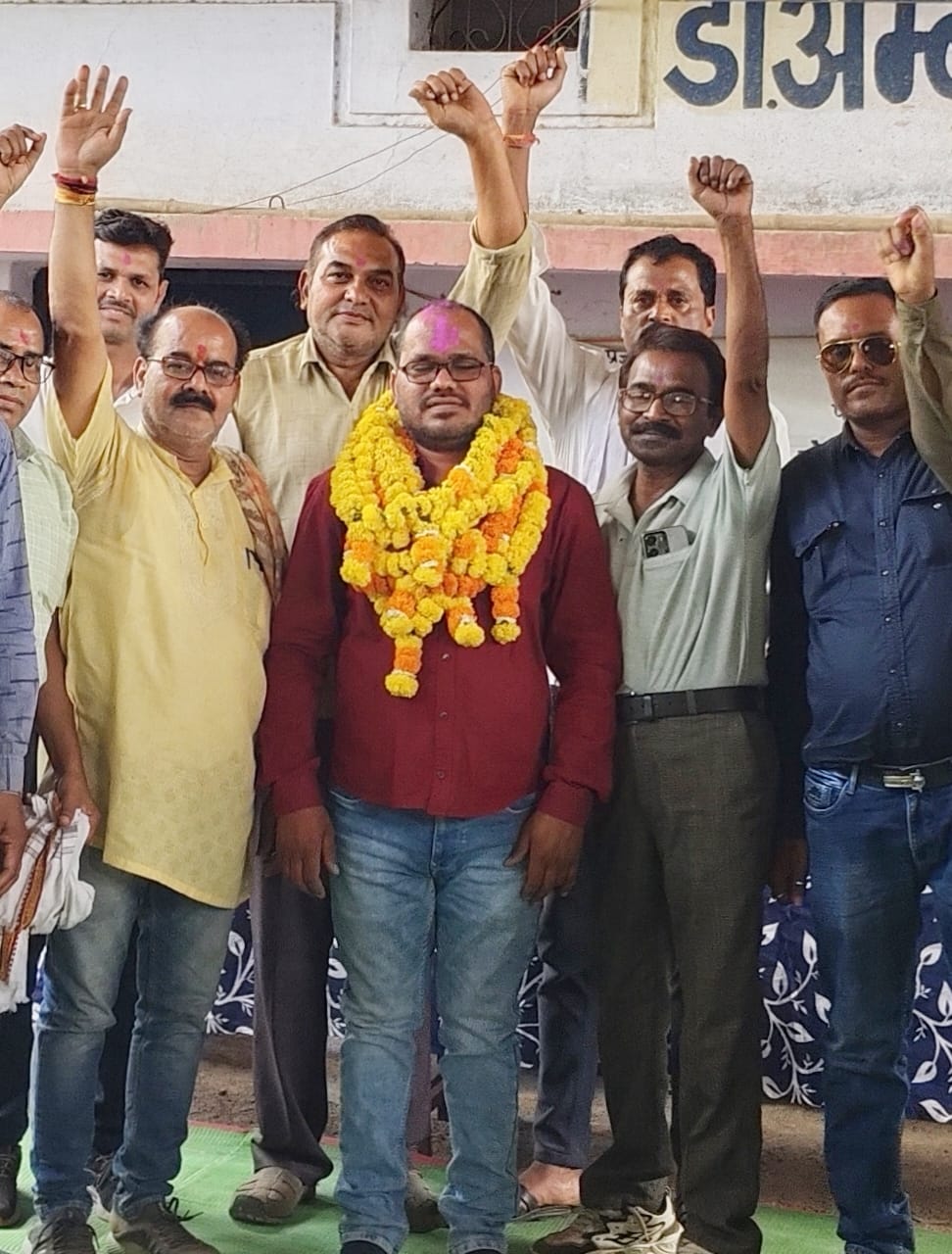 जागरूक शिक्षक संघ की चेतावनी :&nbsp;बस्तर जेडी जल्द नहीं हटाए गए तो जगदलपुर में करेंगे अनिश्चितकालीन चक्काजाम ....