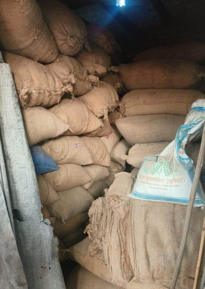 रायगढ़ : एसडीएम घरघोड़ा के नेतृत्व में राजस्व एवं खाद्य विभाग की बड़ी कार्रवाई-ग्राम बिजना में 951 बोरी अवैध धान जब्त