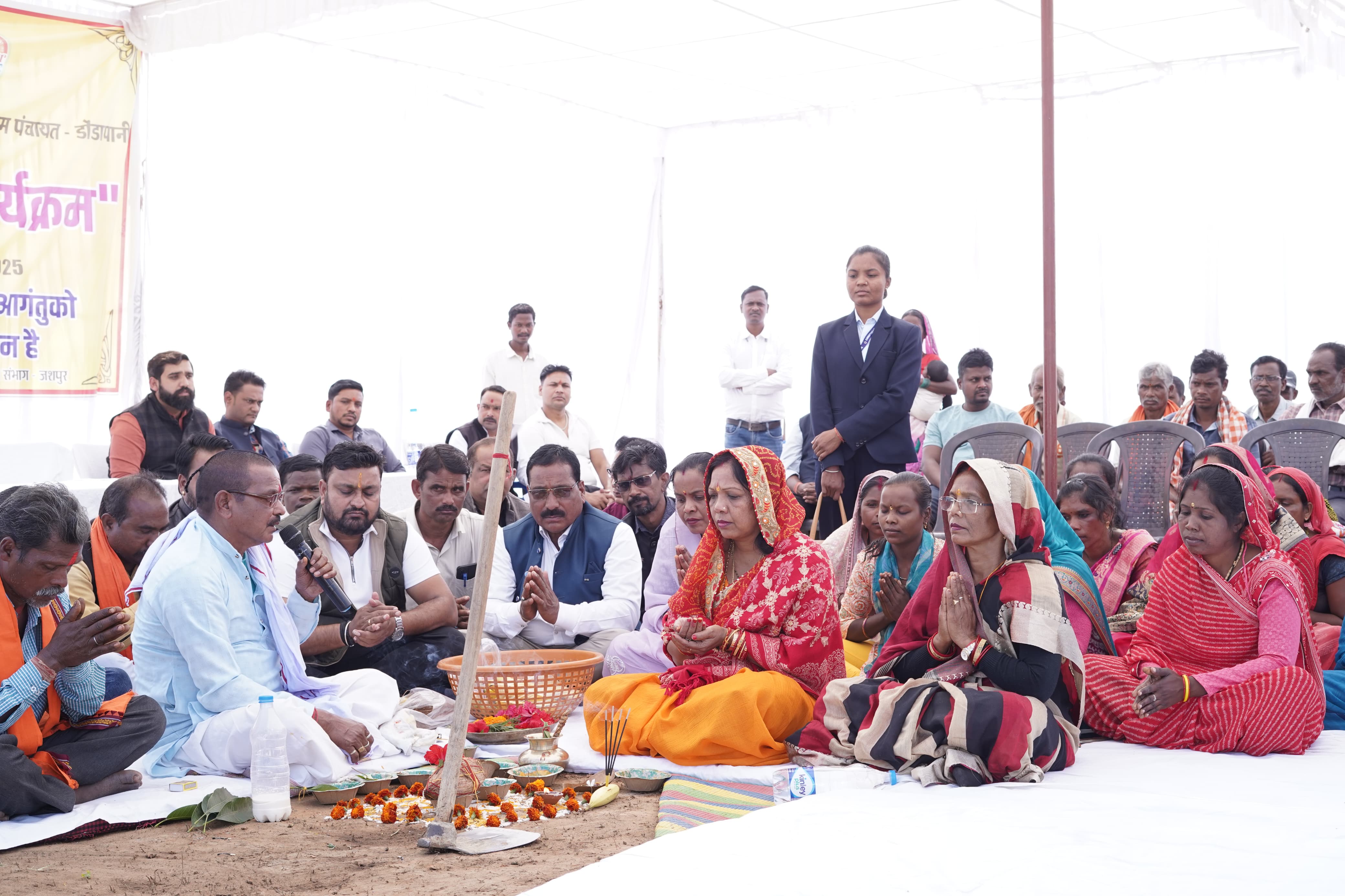 जिले में खेल अधोसंरचनाओं का तेजी से हो रहा विकास,श्रीमती कौशल्या साय ने ग्राम डोडापानी में 51.24 लाख रुपये लागत के मिनी स्टेडियम निर्माण कार्य का किया भूमिपूजन