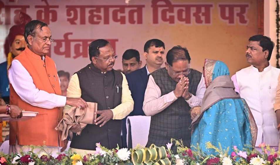 मुख्यमंत्री सोनाखान में आयोजित शहीद वीर नारायण सिंह की शहादत दिवस पर आयोजित श्रद्धांजलि सभा में हुए शामिल,101 करोड़ से अधिक के विकास कार्यों का लोकार्पण एवं भूमिपूजन