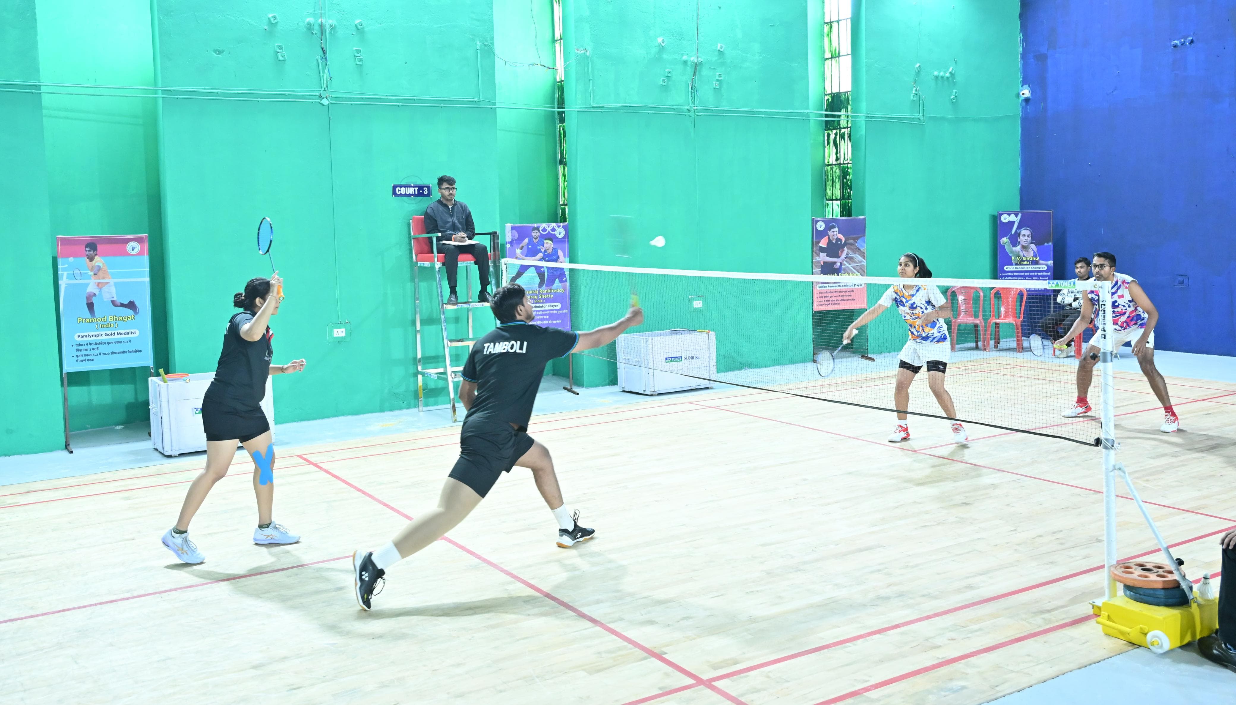 अद्भुत खेल और जबरजस्त फाइनल ने बांधे दर्शकों के मन,विमेंस सिंगल में &nbsp;आरुषि कश्यप और मेंस सिंगल में हर्षित रहे विजेता