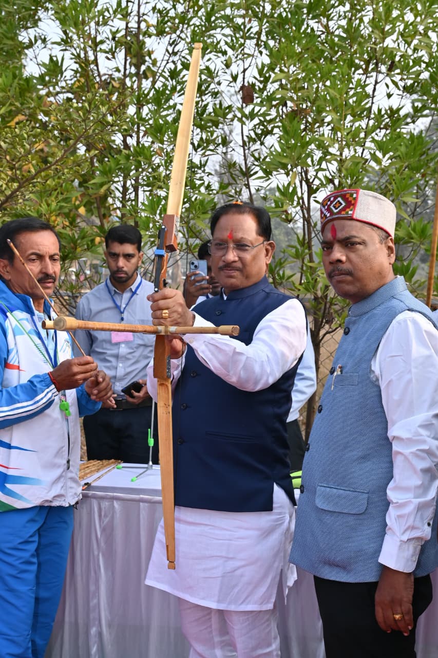 नारायणपुर दौरे में मुख्यमंत्री साय का एक्टिव रोल: बाइकर्स को हरी झंडी, युवाओं से संवाद, भरोसे का निर्माण , सीएम साय का स्पष्ट संदेश: शांति के साथ विकास, विकास के साथ विश्वास