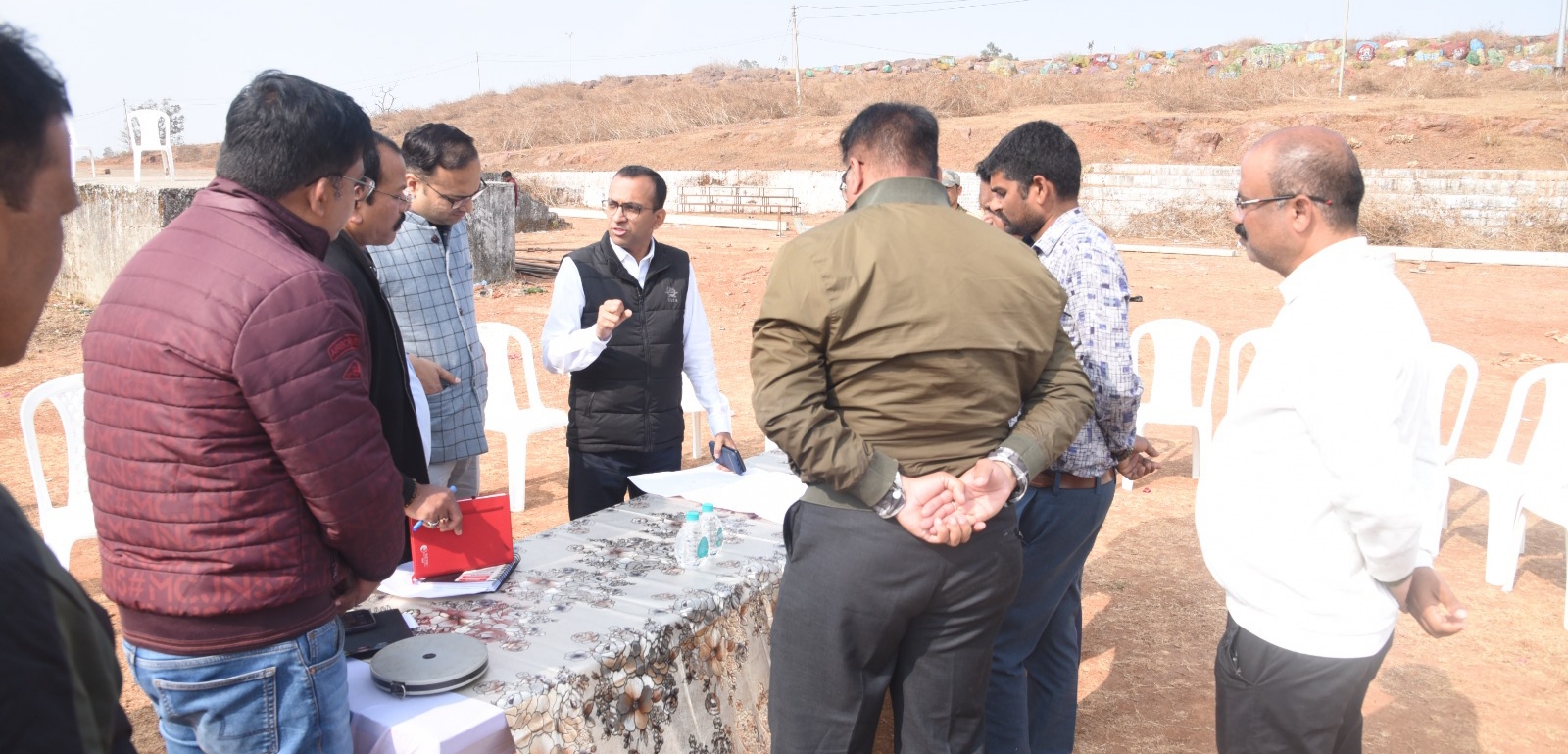 मैनपाट महोत्सव की तैयारियों में प्रशासन पूरी तरह मुस्तैद, कलेक्टर श्री अजीत वसंत ने कार्यक्रम स्थल पहुंचकर हर व्यवस्था का लिया बारीकी से जायजा