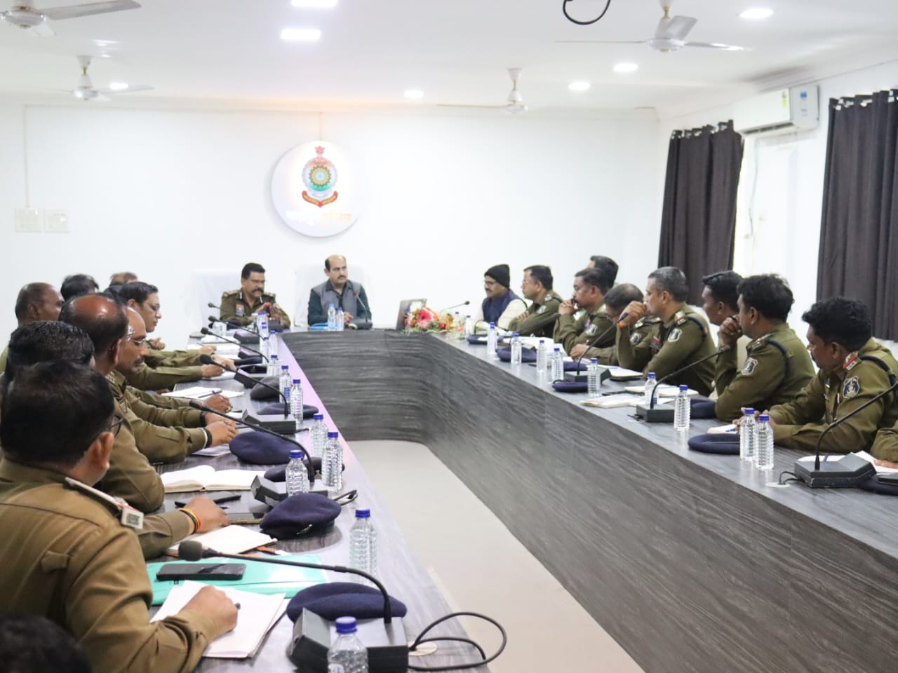 नशे के सौदागरों पर शिकंजा कसने जशपुर पुलिस की बड़ी तैयारी, एनडीपीएस एक्ट पर पुलिस अधीक्षक कार्यालय में हुआ एक दिवसीय विशेष प्रशिक्षण