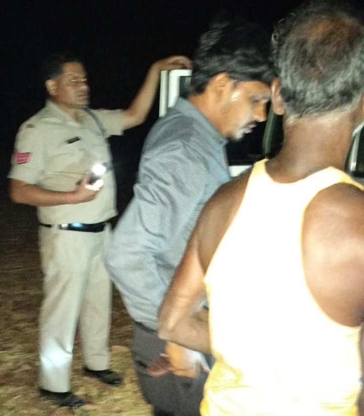 Breaking News : दिल दहला देने वाली घटना : भाई को बचाने कूदी बहन, दोनों की तालाब में डूबकर मौत &mdash; मां की आंखों के सामने बुझ गई दो मासूम जिंदगियां