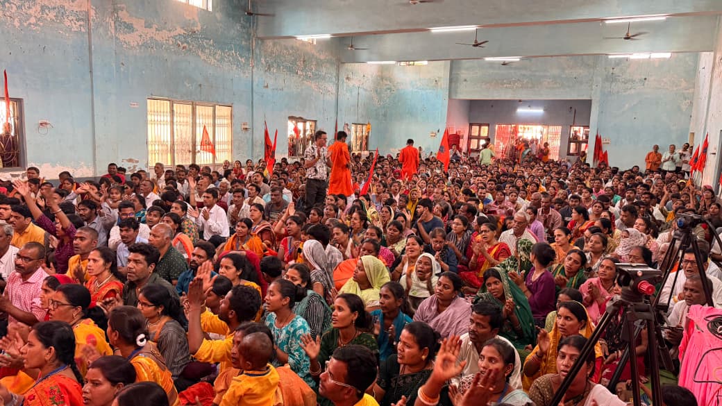 मातंगी मैया की कृपा से ऐतिहासिक घर वापसी&mdash;610 लोगों ने पुनः अपनाया सनातन धर्म, सक्ती में दिखा आस्था और सांस्कृतिक जागरण का विराट स्वरूप