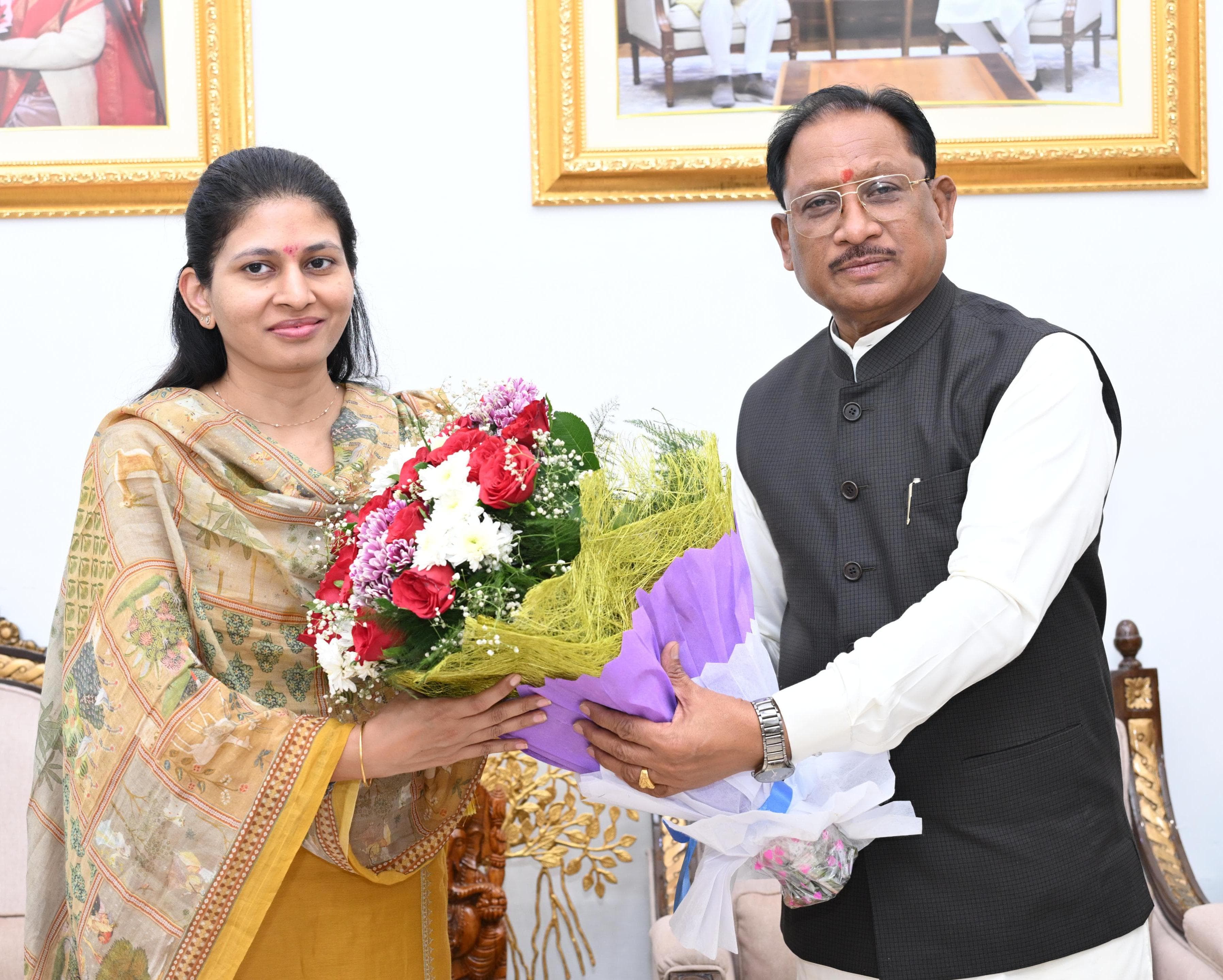 मुख्यमंत्री विष्णुदेव साय और केंद्रीय खेल राज्य मंत्री रक्षा खडसे की महत्वपूर्ण मुलाकात&mdash;खेल प्रतिभाओं को पहचान, संसाधन और राष्ट्रीय अवसर देने की दिशा में बनी ठोस रणनीति