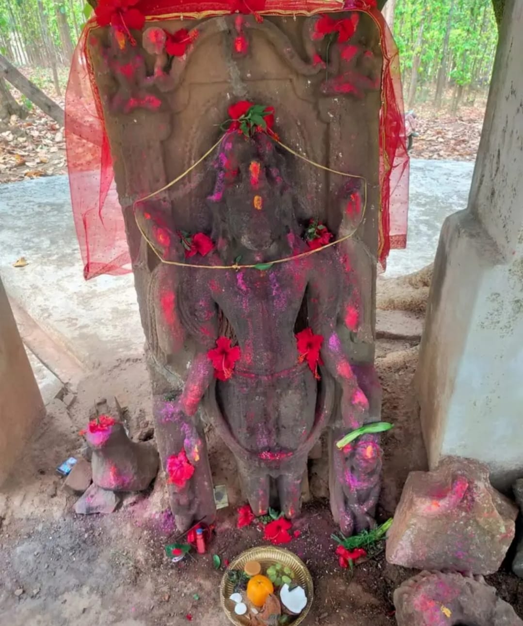 आस्था पर सीधा हमला या सुनियोजित साजिश? मंदिर में तोड़फोड़ से सुलगा जशपुर, हिंदू संगठनों का अल्टीमेटम&mdash;अब नहीं हुई कार्रवाई तो होगा उग्र आंदोलन