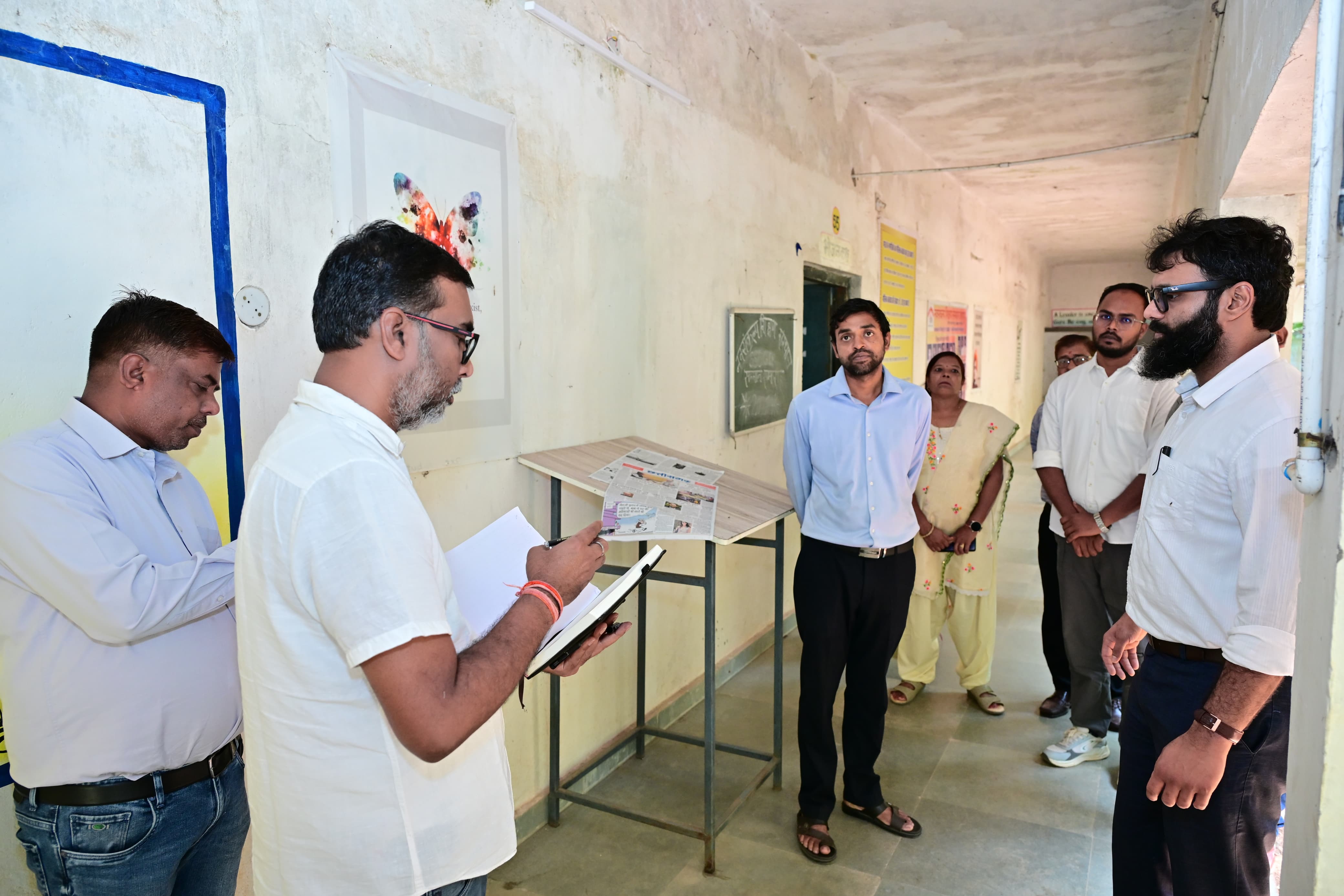 कलेक्टर ने नव संकल्प शिक्षण संस्थान का किया निरीक्षण ,पीएससी,व्यापम और सहायक शिक्षक भर्ती की तैयारी कर रहे विघार्थियों से की बात -भोजन की गुणवत्ता पर विशेष ध्यान देने के निर्देश&nbsp;