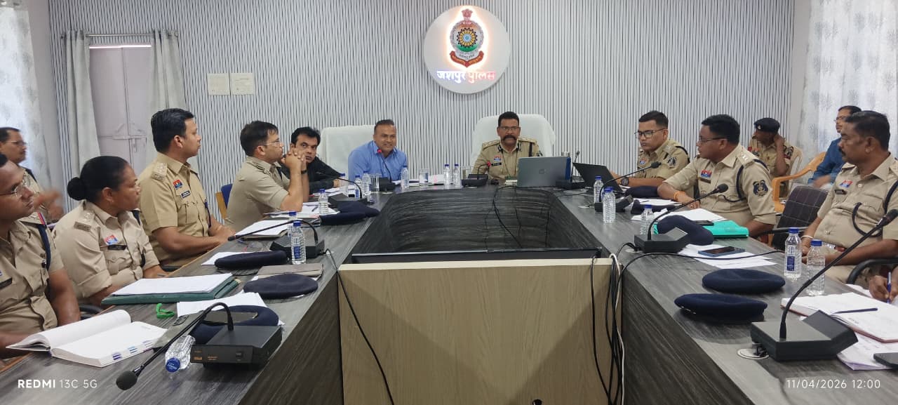 जशपुर में अपराधियों पर कसेगा शिकंजा: डीआईजी की सख्त बैठक के बाद एक्शन मोड में पुलिस, NDPS से लेकर ट्रैफिक उल्लंघन तक हर मोर्चे पर कड़ी कार्रवाई के संकेत-तीन सवारी बाइक सवारों और मालवाहक में सवारी ढोने वालों पर कसेगा शिकंजा