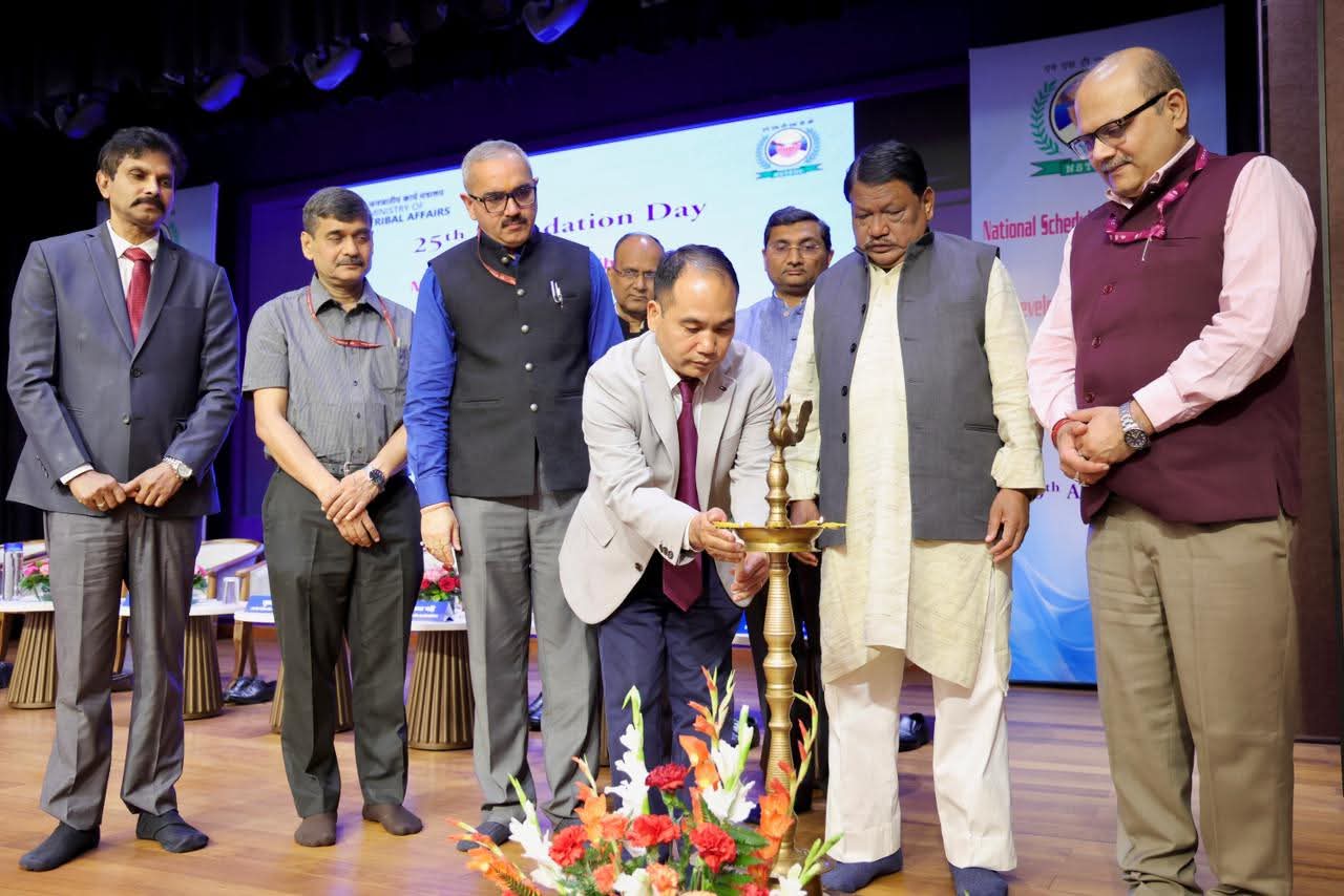 &ldquo;अब नौकरी ढूंढने वाले नहीं, नौकरी देने वाले बनें युवा: जनजातीय उद्यमिता को नई ऊंचाई देने में जुएल ओराम का बड़ा संदेश, NSTFDC बना सशक्तिकरण का मजबूत माध्यम