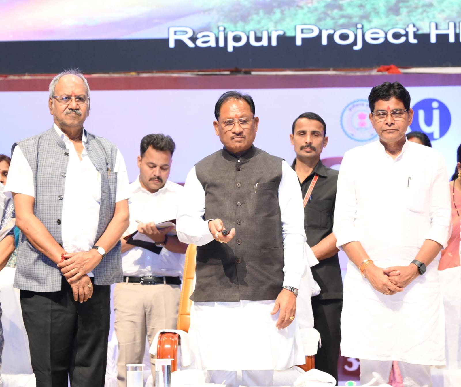 &ldquo;पंचायतों की ताकत से मजबूत होगा विकसित भारत का सपना: मुख्यमंत्री विष्णु देव साय का बड़ा संदेश, अंतिम व्यक्ति तक योजनाओं का लाभ पहुंचाने पर जोर
