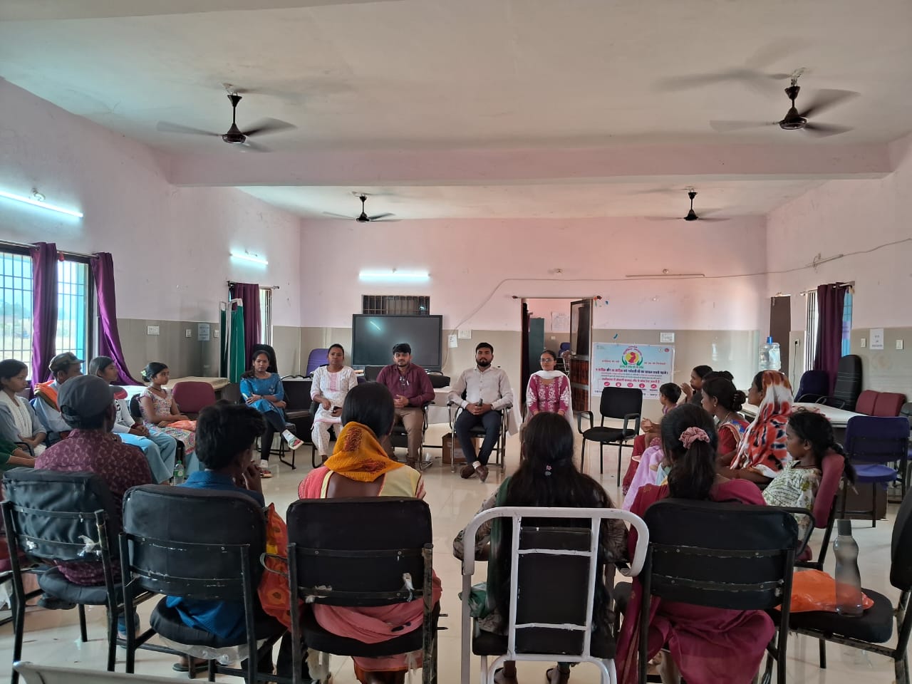 सिकल सेल मरीजों और परिजनों को मिला स्वास्थ्य जागरूकता का संदेश, दुलदुला सामुदायिक स्वास्थ्य केंद्र में आयोजित हुई विशेष पीयर सपोर्ट मीटिंग
