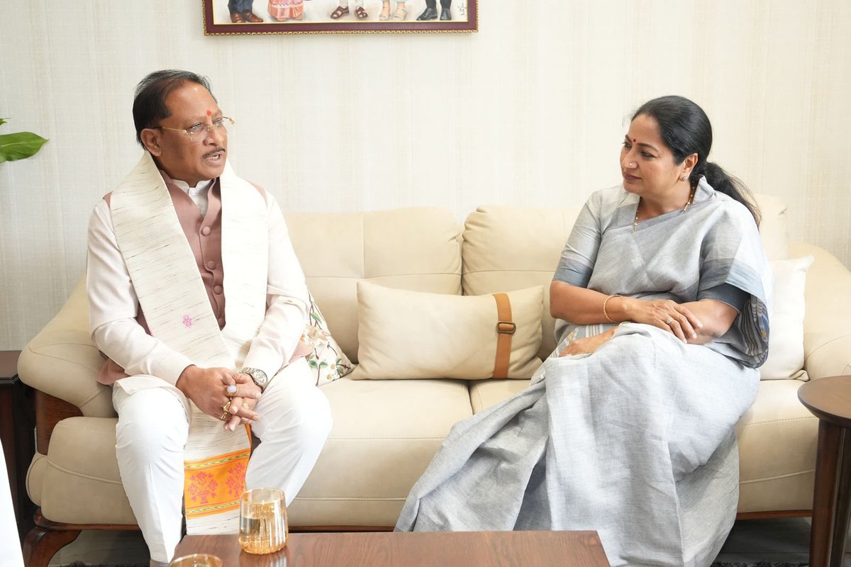 दिल्ली दरबार में छत्तीसगढ़ की गूंज : मुख्यमंत्री विष्णु देव साय और दिल्ली सीएम रेखा गुप्ता की अहम मुलाकात में विकास, सुशासन और राज्यों के तालमेल पर मंथन