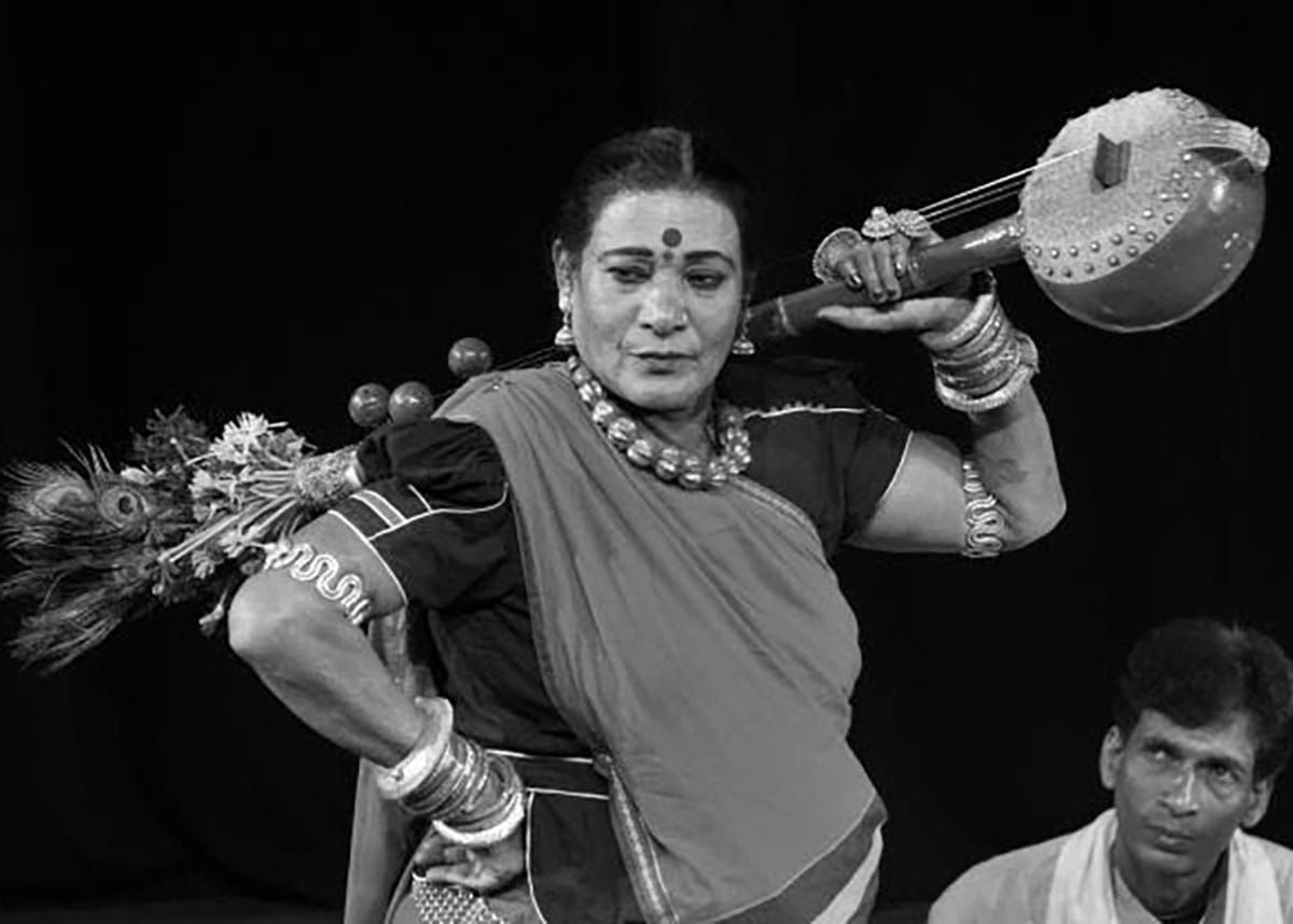 छत्तीसगढ़ की सांस्कृतिक पहचान को विश्व पटल तक पहुंचाने वाली पद्म विभूषण डॉ. तीजन बाई पंचतत्व में विलीन, हजारों लोगों ने नम आंखों से दी अंतिम विदाई
