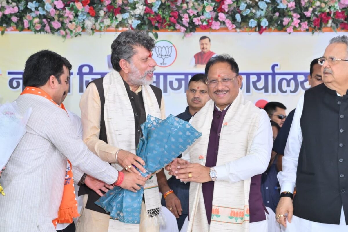 भाजपा के नए जिला कार्यालय का भव्य लोकार्पण, मुख्यमंत्री विष्णुदेव साय बोले&mdash; 'यह केवल भवन नहीं, राष्ट्रसेवा और कार्यकर्ताओं की तपस्या का देवालय'