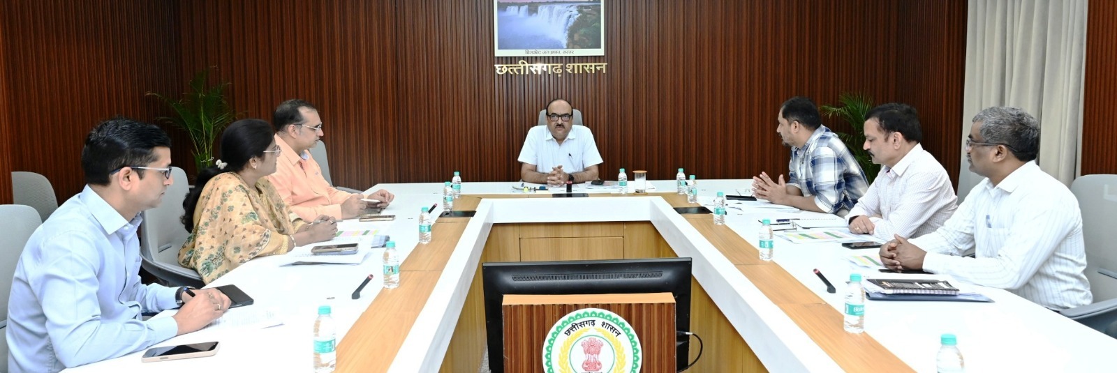 मुख्य सचिव की उच्च स्तरीय बैठक में संचालन एवं रखरखाव नीति पर मंथन, ग्राम सभाओं में होगी अनिवार्य समीक्षा, भविष्य में वाटर मीटर लगाने पर भी विचार।