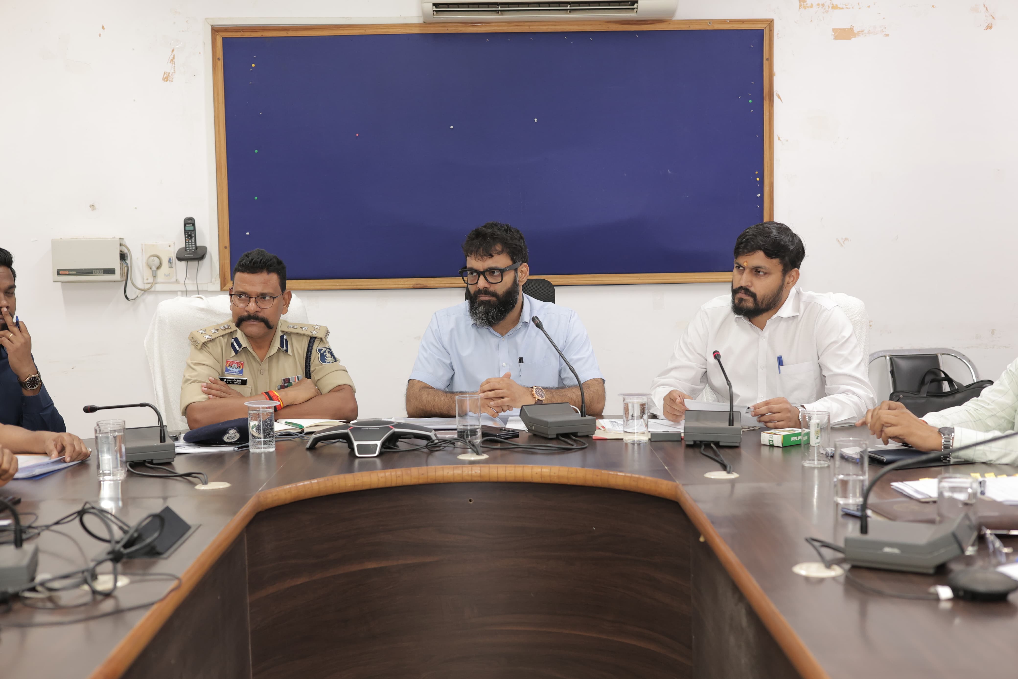 नशे के खिलाफ जशपुर में जीरो टॉलरेंस नीति, कलेक्टर रोहित व्यास और एसएसपी लाल उमेद सिंह ने दिए सख्त निर्देश, एनडीपीएस-कोटपा एक्ट के तहत होगी लगातार कार्रवाई