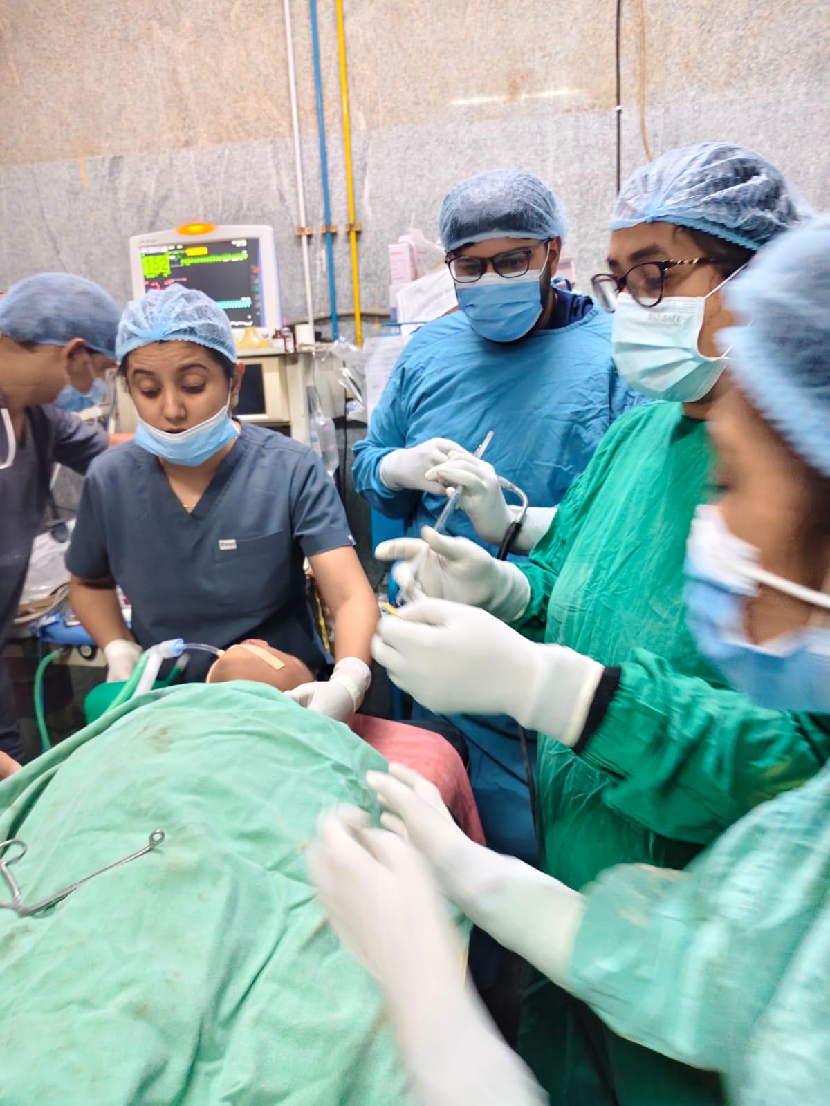 सिम्स बिलासपुर के डॉक्टरों का बड़ा कमाल, 6 वर्षीय मासूम की आहार नली में फंसा सिक्का जटिल ऑपरेशन से निकाला, समय रहते बचाई मासूम की जान