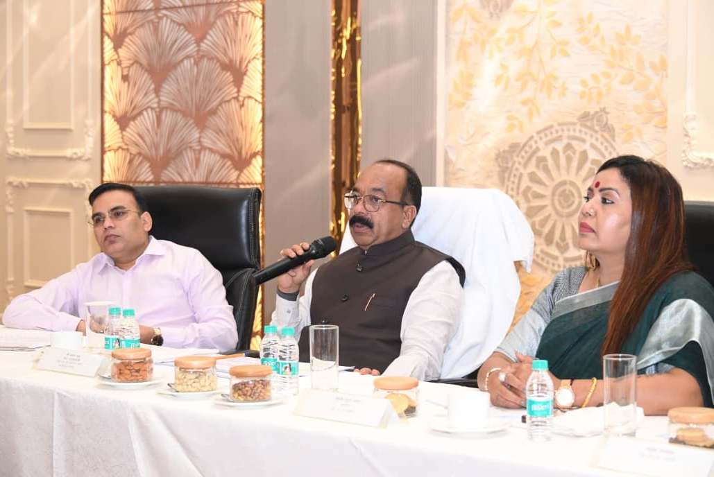 छत्तीसगढ़ को खेल हब बनाने उप मुख्यमंत्री अरुण साव का बड़ा विजन, हर जिले में खेल संघ, स्कूलों में रोज खेल पीरियड और अंतरराष्ट्रीय स्तर की तैयारी पर दिया जोर