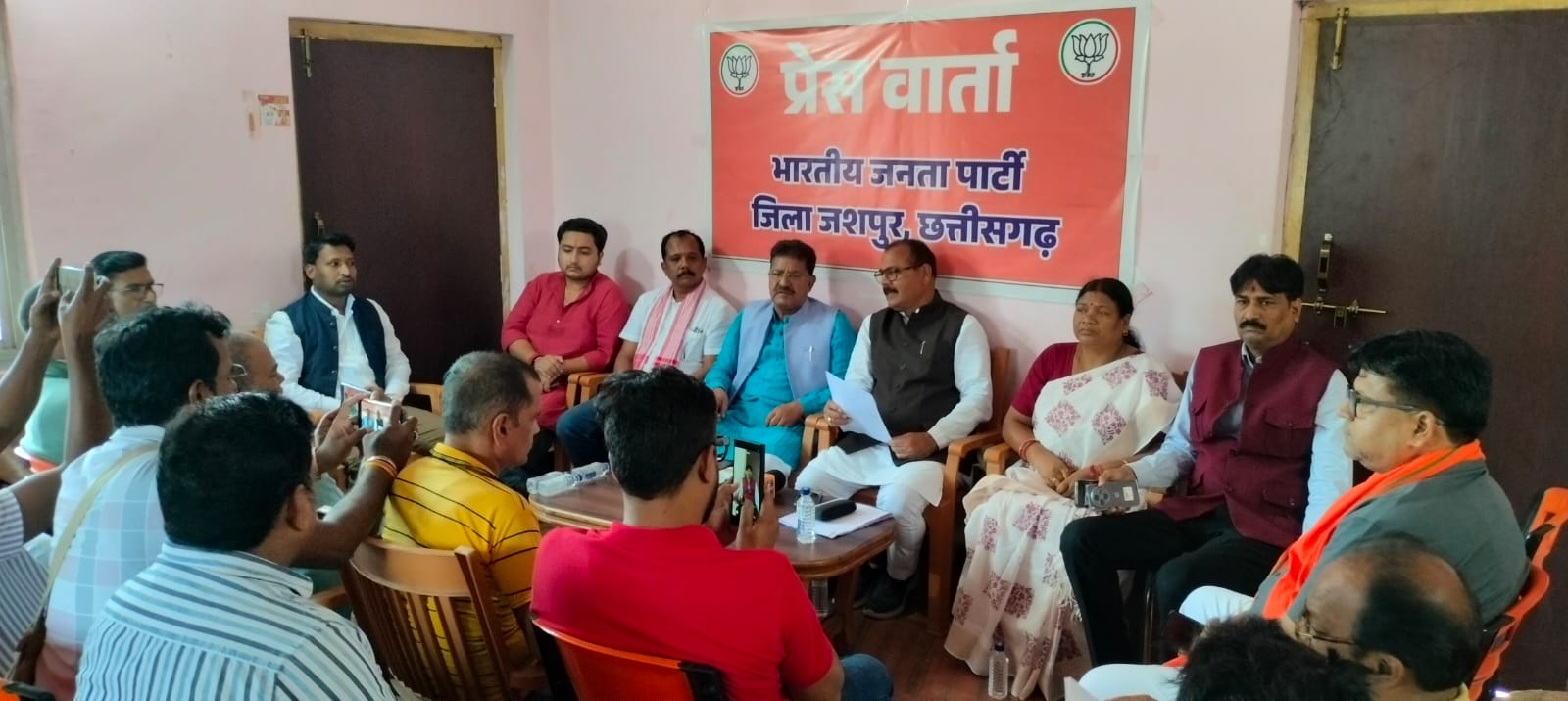 बालाजी मंदिर के दीप श्रृंगार से कल शुरू होगा भाजपा का 'समरसता संकल्प महाभियान', संत रविदास की 650वीं जयंती पर साढ़े छह माह तक गांव-गांव पहुंचेगा समरसता और सामाजिक न्याय का संदेश