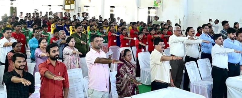 प्रधानमंत्री नरेंद्र मोदी के राष्ट्रीय आह्वान से जुड़ा जिला स्तरीय अभियान, विधायक प्रणव कुमार मरपची ने दिलाई नशामुक्ति की शपथ, 'एक पेड़ माँ के नाम' अभियान के तहत हुआ पौधरोपण