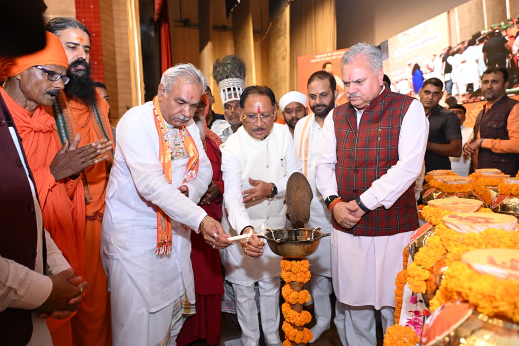 संत रविदास की 650वीं जयंती पर मुख्यमंत्री विष्णुदेव साय की बड़ी घोषणाएं, अगले वर्ष माघी पूर्णिमा पर सार्वजनिक अवकाश, मांस-मदिरा बिक्री पर प्रतिबंध और राज्य अलंकरण पुरस्कार का ऐलान