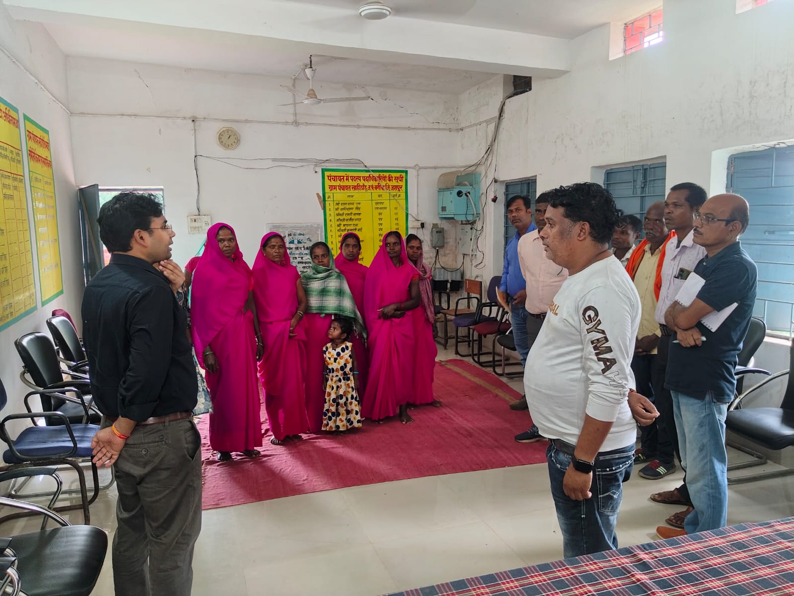 जिला पंचायत सीईओ श्री अभिषेक कुमार ने विभिन्न ग्राम पंचायतों का किया औचक निरीक्षण ,स्वच्छ भारत मिशन का बेहतर क्रियान्वयन करने के निर्देश&nbsp;
