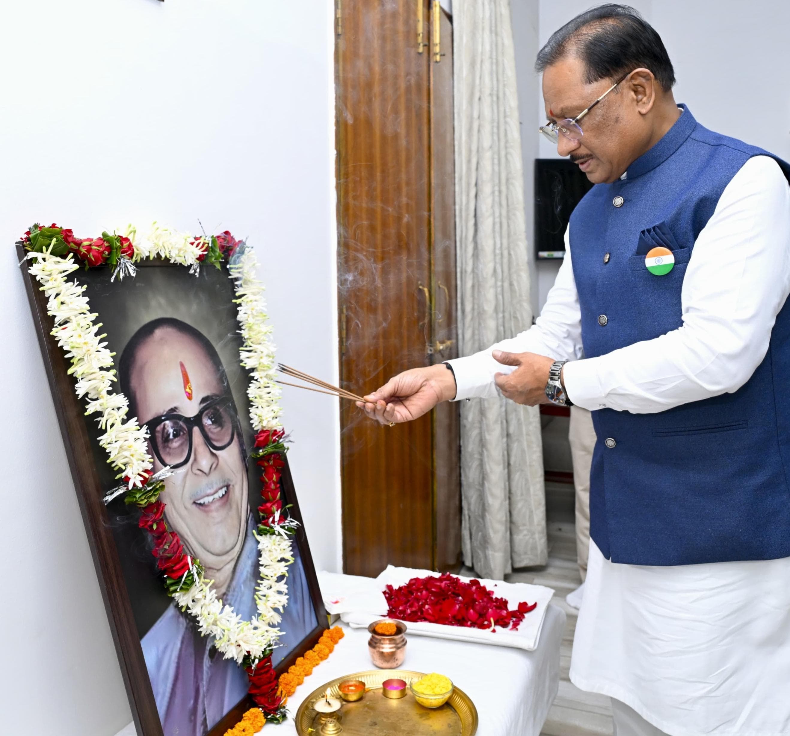 कुशाभाऊ ठाकरे की जयंती पर मुख्यमंत्री साय ने किया नमन, बोले&mdash;राष्ट्रसेवा, संगठन निर्माण और जनकल्याण के लिए समर्पित रहा उनका पूरा जीवन