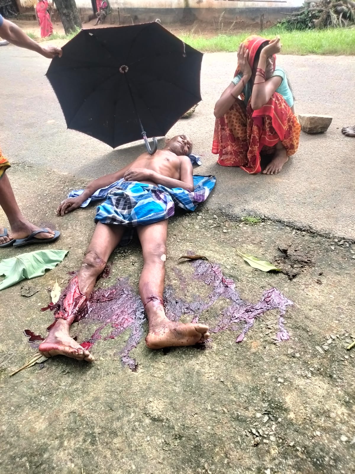  दमगड़ा में रफ्तार का कहर: कोटिया-रमसमा मार्ग पर तेज बाइक ने बुजुर्ग को मारी जोरदार टक्कर, दोनों पैर और एक हाथ में गंभीर चोट, बाइक सवार दोनो युवक भी गंभीर रूप से घायल
