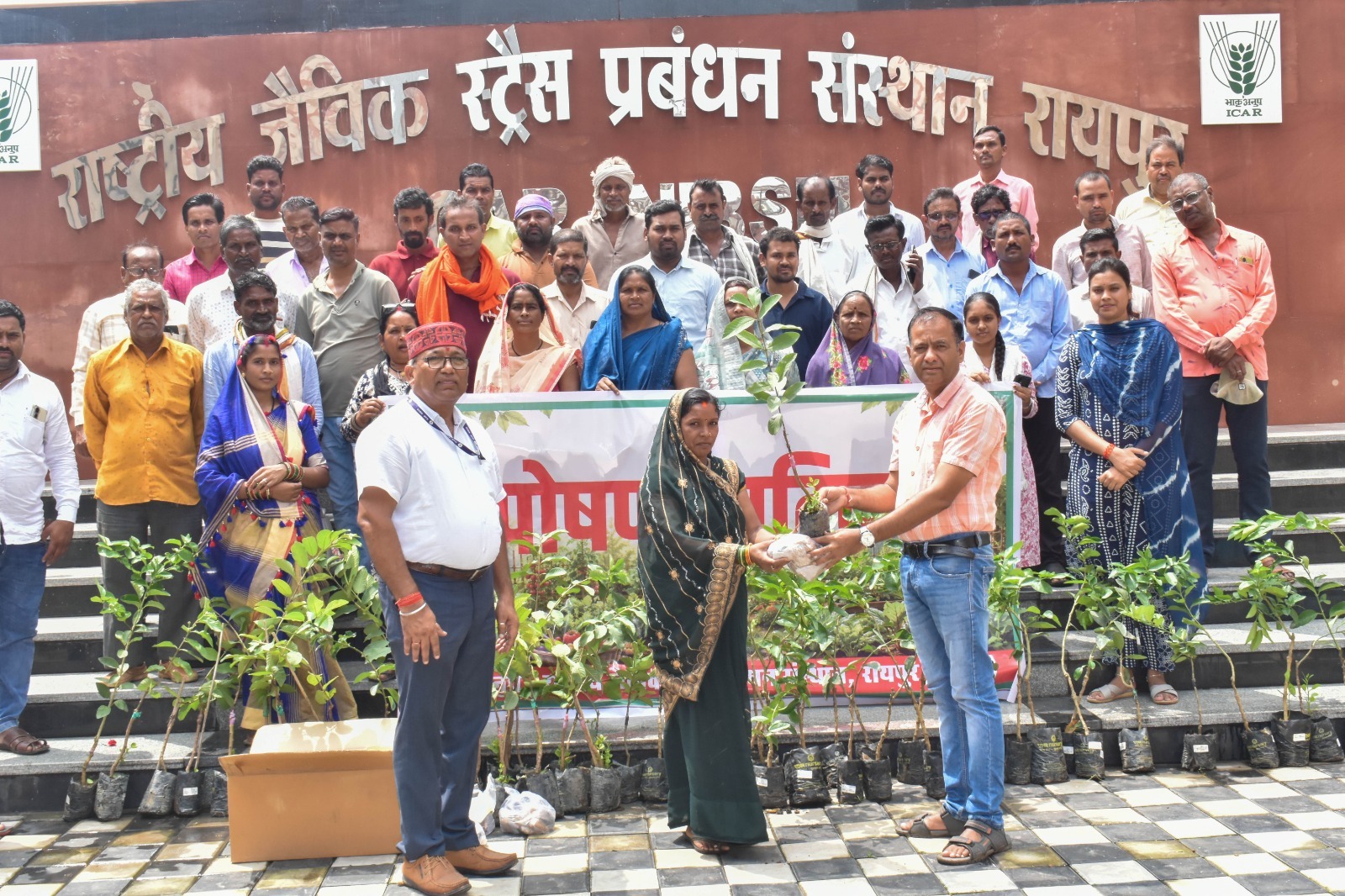 आईसीएआर-एनआईबीएसएम द्वारा 'पोषण वाटिका' पर प्रशिक्षण कार्यक्रम आयोजित,62 किसान हुए लाभान्वित, जिनमें 10 महिला किसान भी शामिल