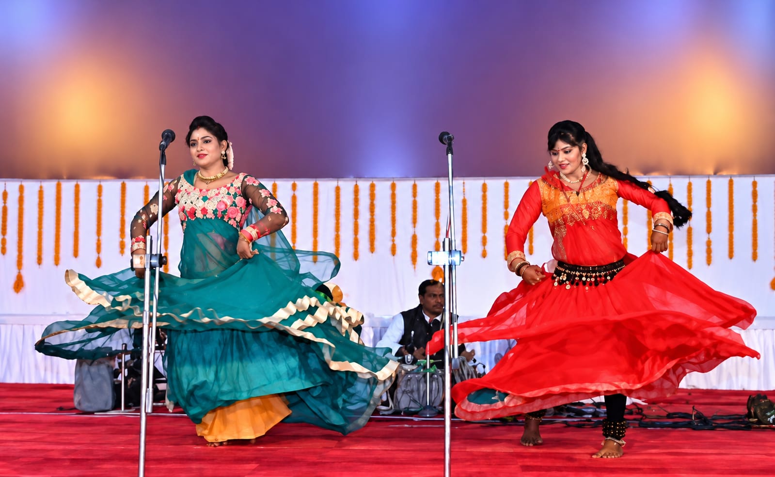 लोकधुनों की मिठास, लोकगाथाओं की कथात्मकता और लोकनृत्यों की थिरकन से गूंजेगा रायपुर, तीन दिनों तक मुक्ताकाशी मंच पर जीवंत होगी छत्तीसगढ़ की समृद्ध सांस्कृतिक विरासत