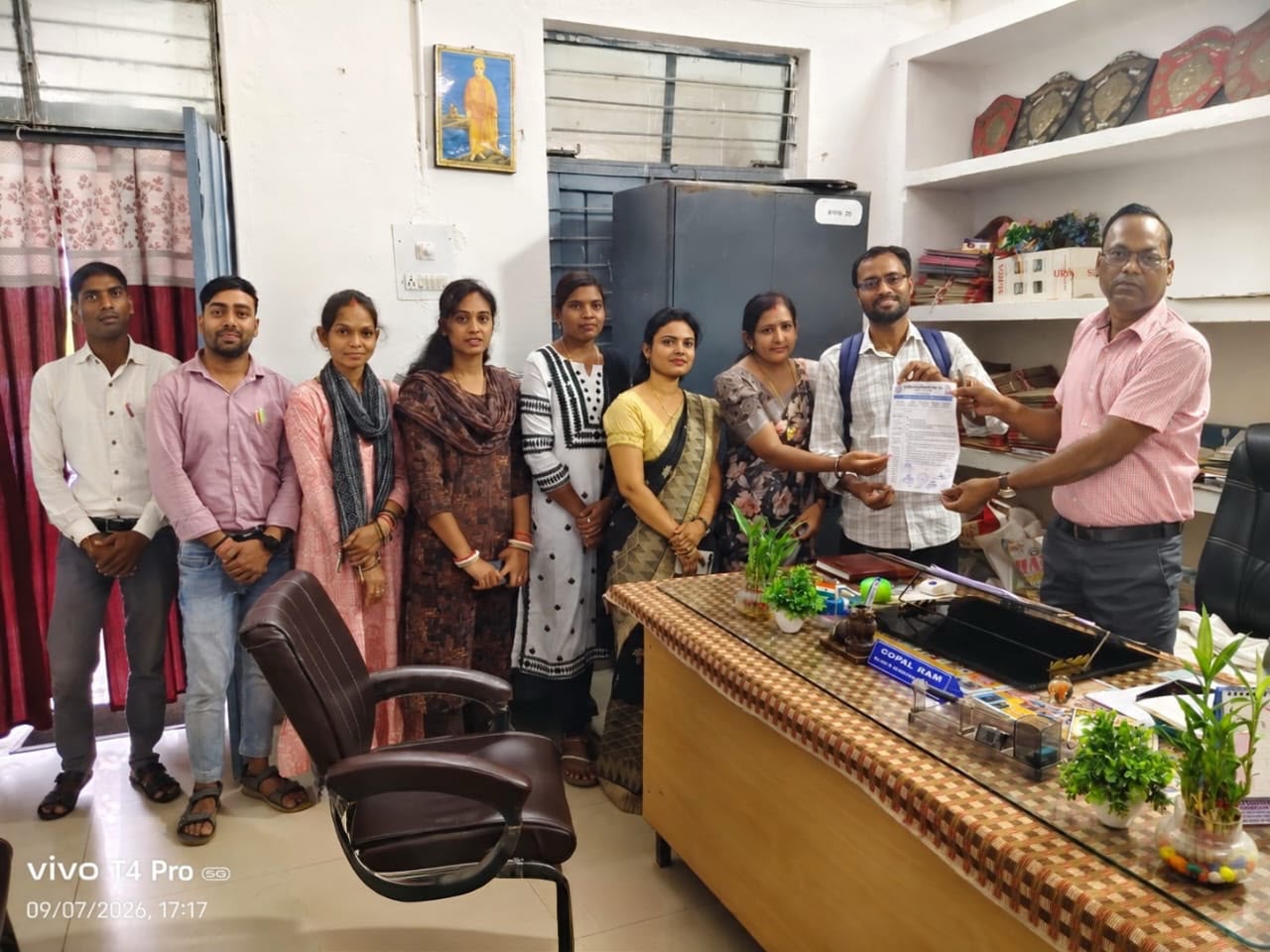 शिक्षक हित में मुखर हुआ शिक्षक संघ, पांच सूत्रीय मांगों को लेकर बीईओ को सौंपा ज्ञापन; टीईटी प्रविष्टि, वरिष्ठता निर्धारण और सर्विस बुक सत्यापन की उठाई मांग