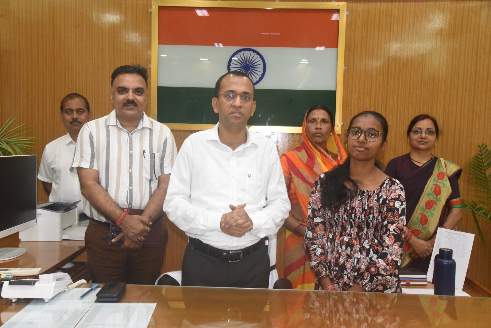 &lsquo;प्रतिभा के रास्ते में आर्थिक अभाव नहीं बनेगा बाधा&rsquo;&mdash;मुख्यमंत्री विष्णु देव साय की पहल से पूजा सिंह के डॉक्टर बनने के सपने को मिला सहारा, चार साल घर पर रहकर नीट की तैयारी के बाद मेडिकल कॉलेज जगदलपुर में मिला प्रवेश