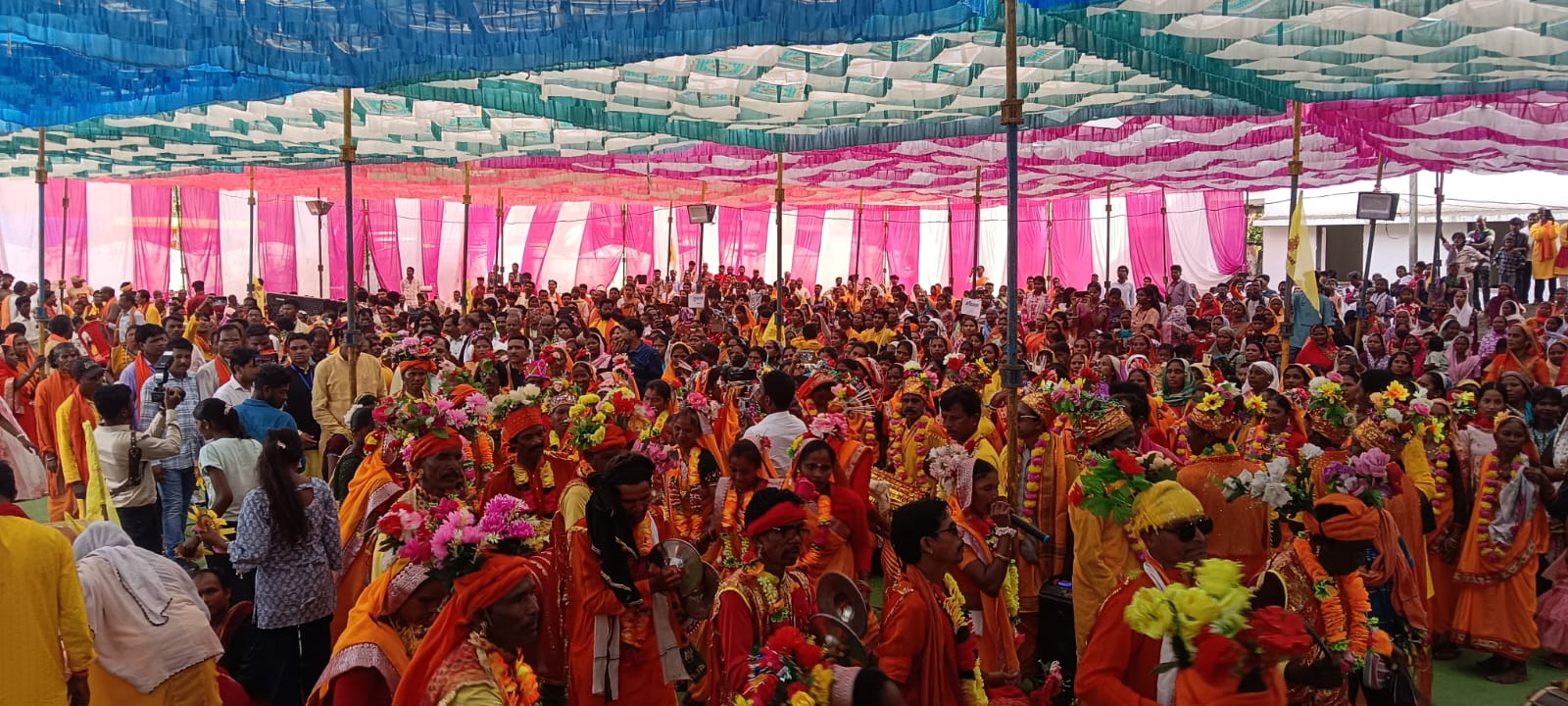 पारंपरिक वेशभूषा, भव्य रैली और करमा नृत्य से दोकड़ा में सजा लोहार समाज का महासम्मेलन, हजारों समाजजनों ने दिखाई सामाजिक एकता और संगठन की ताकत