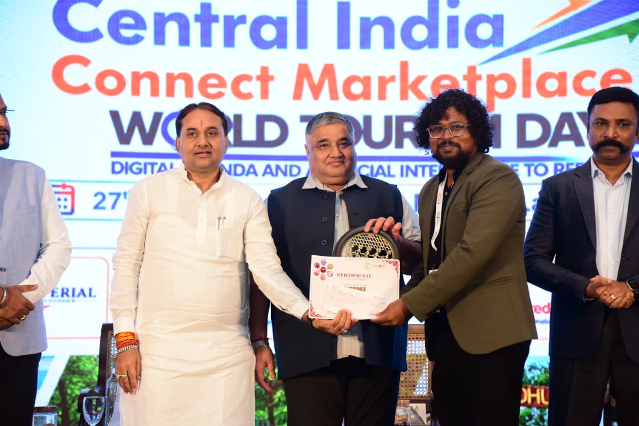 विश्व पर्यटन दिवस पर छत्तीसगढ़ पर्यटन का दिखा नया स्वरूप, देश-विदेश के टूर ऑपरेटर्स से लेकर होटलियर्स और होम-स्टे संचालकों तक एक मंच पर जुटे, पर्यटन कारोबार को नई ऊंचाई देने पर जोर